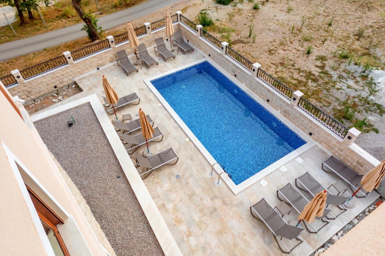 Luxury Apartments Queen Petrovac Exterior foto