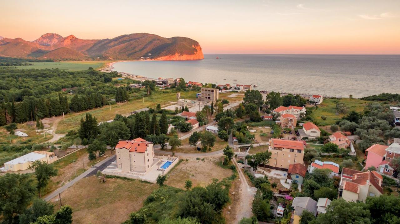 Luxury Apartments Queen Petrovac Exterior foto
